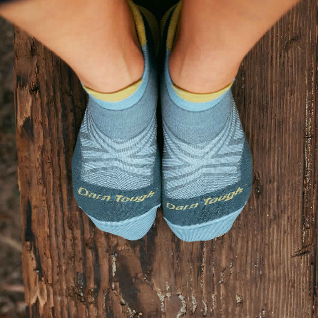 Women's Run No Show Tab Ultra-Lightweight Cushion Socks - Image 4