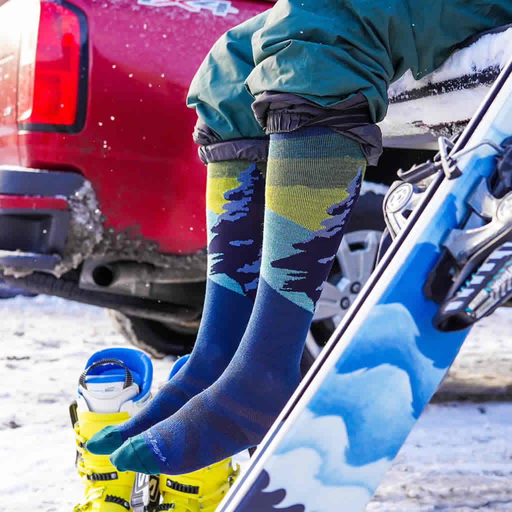 Men's Solstice Over-the-Calf Lightweight Ski and Snowboard Sock - Image 6