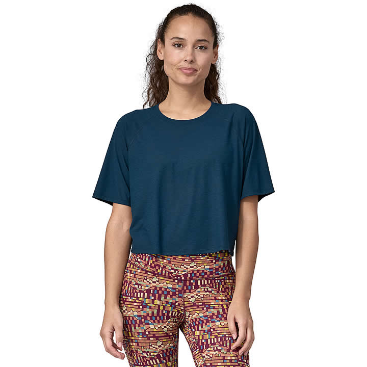 Women's Short-Sleeved Capilene Cool Trail Cropped Shirt - Image 3