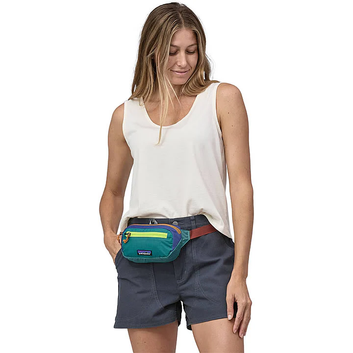 Ultralight Black Hole Mini Hip Pack - Image 6